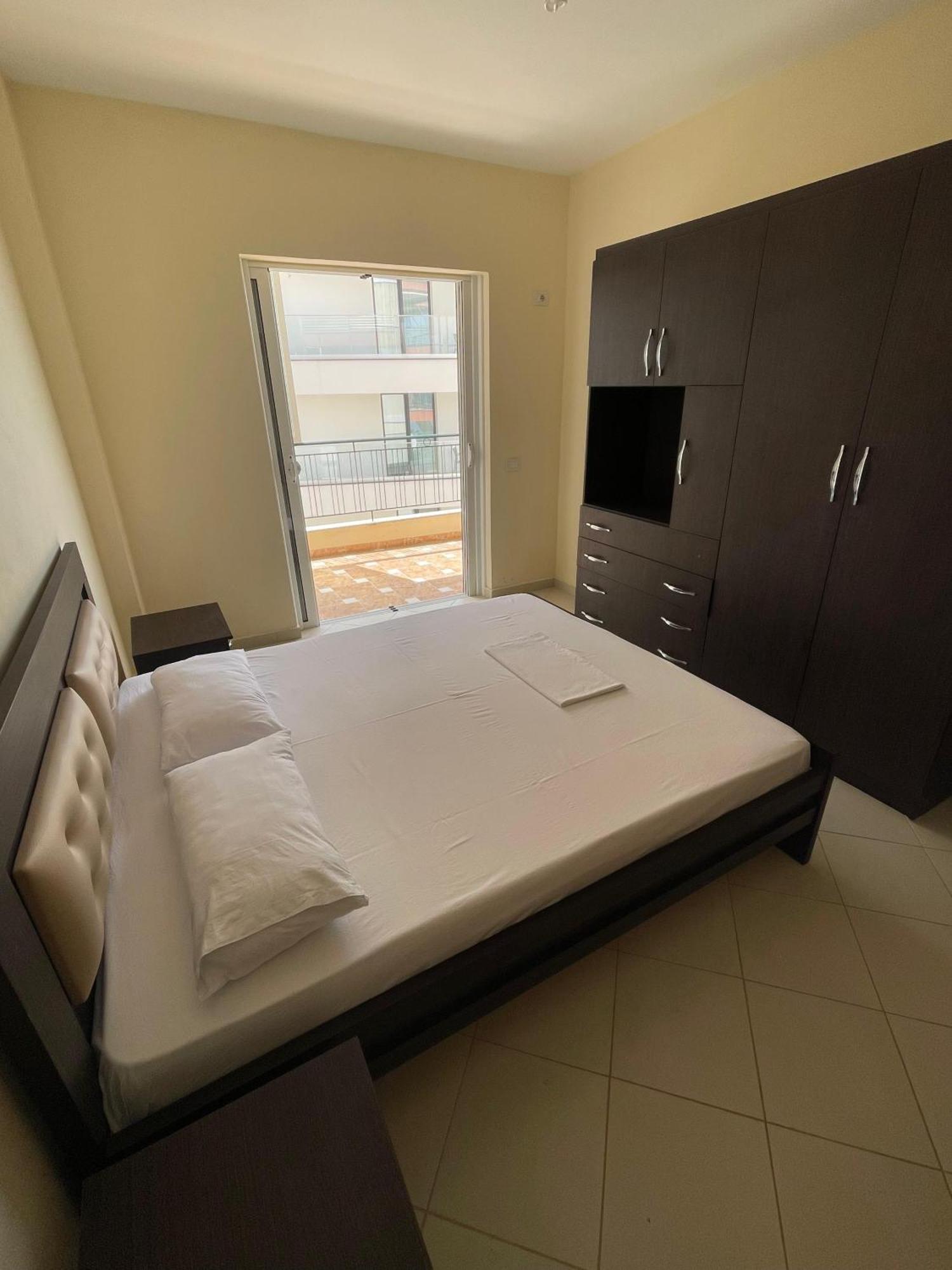 Lovely 3-Bedroom Apartment Rei Sarande Exterior photo