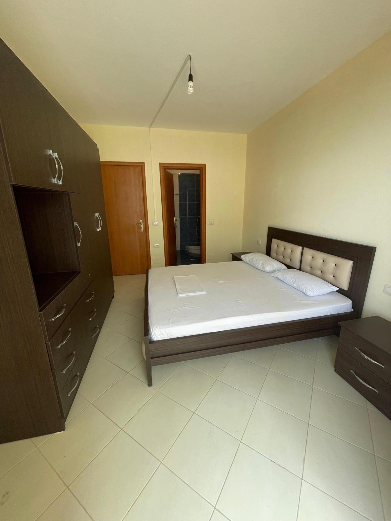 Lovely 3-Bedroom Apartment Rei Sarande Exterior photo