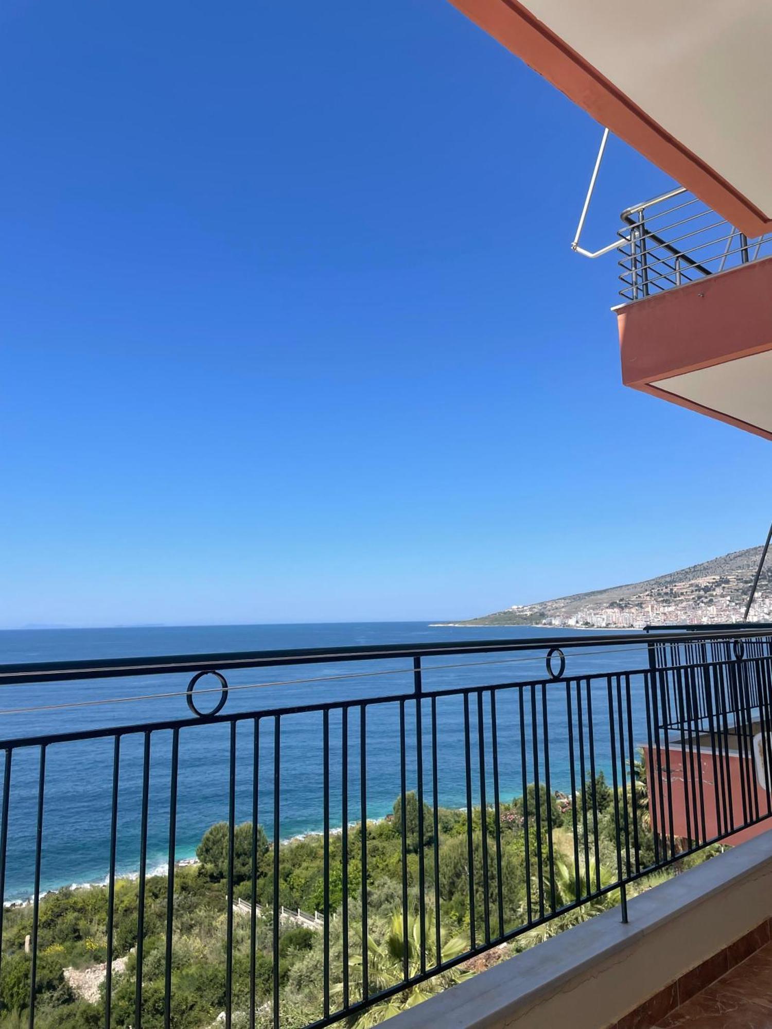 Lovely 3-Bedroom Apartment Rei Sarande Exterior photo